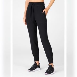 Black high waisted joggers size small w. pockets